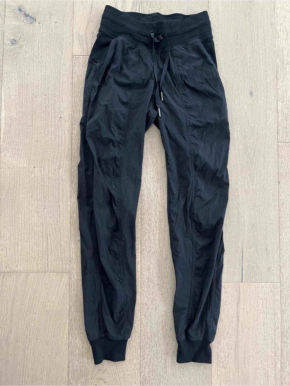 Lululemon Dance Studio Jogger Pants in Black Sz 2